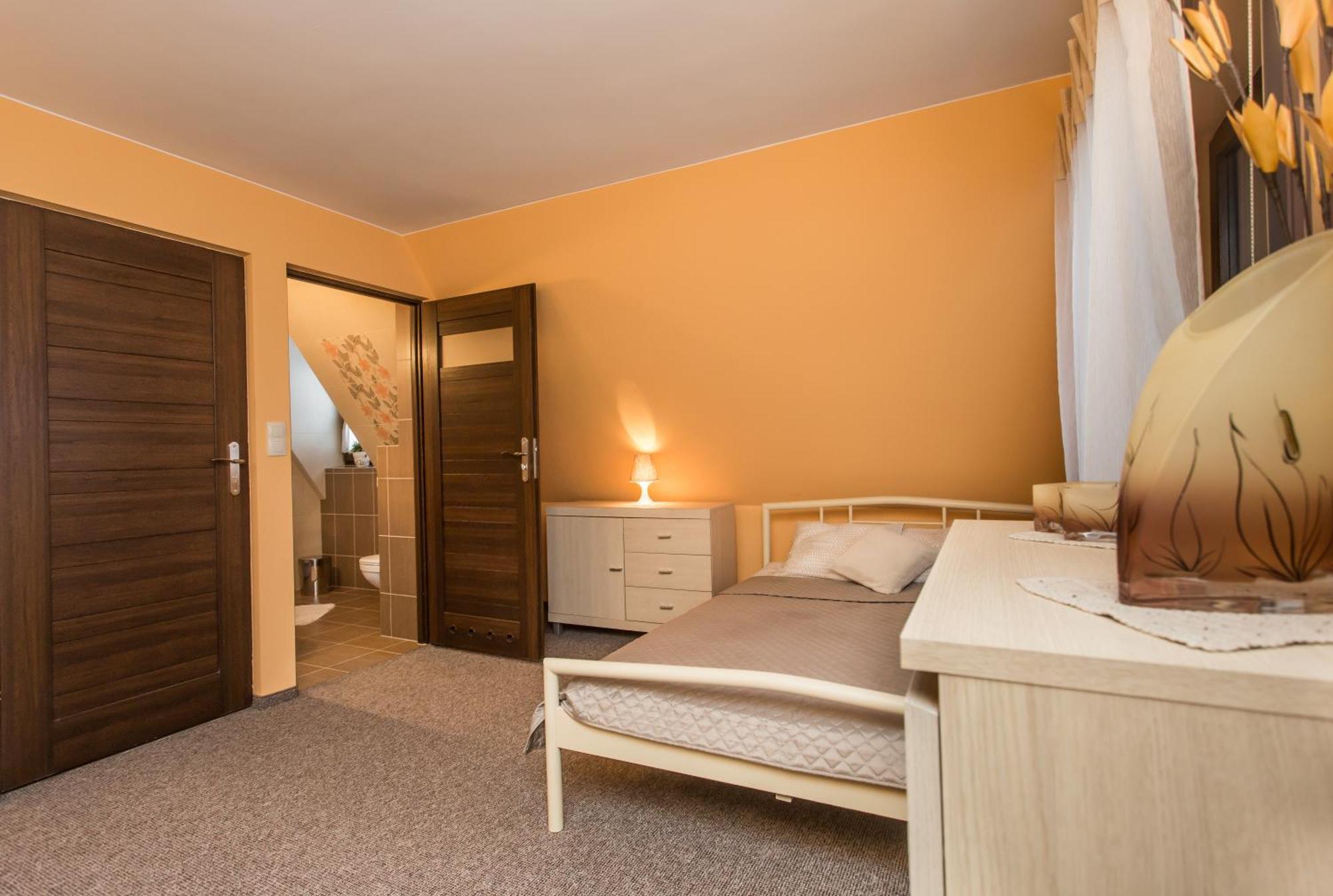 Groń U Kruka Bed & Breakfast エクステリア 写真
