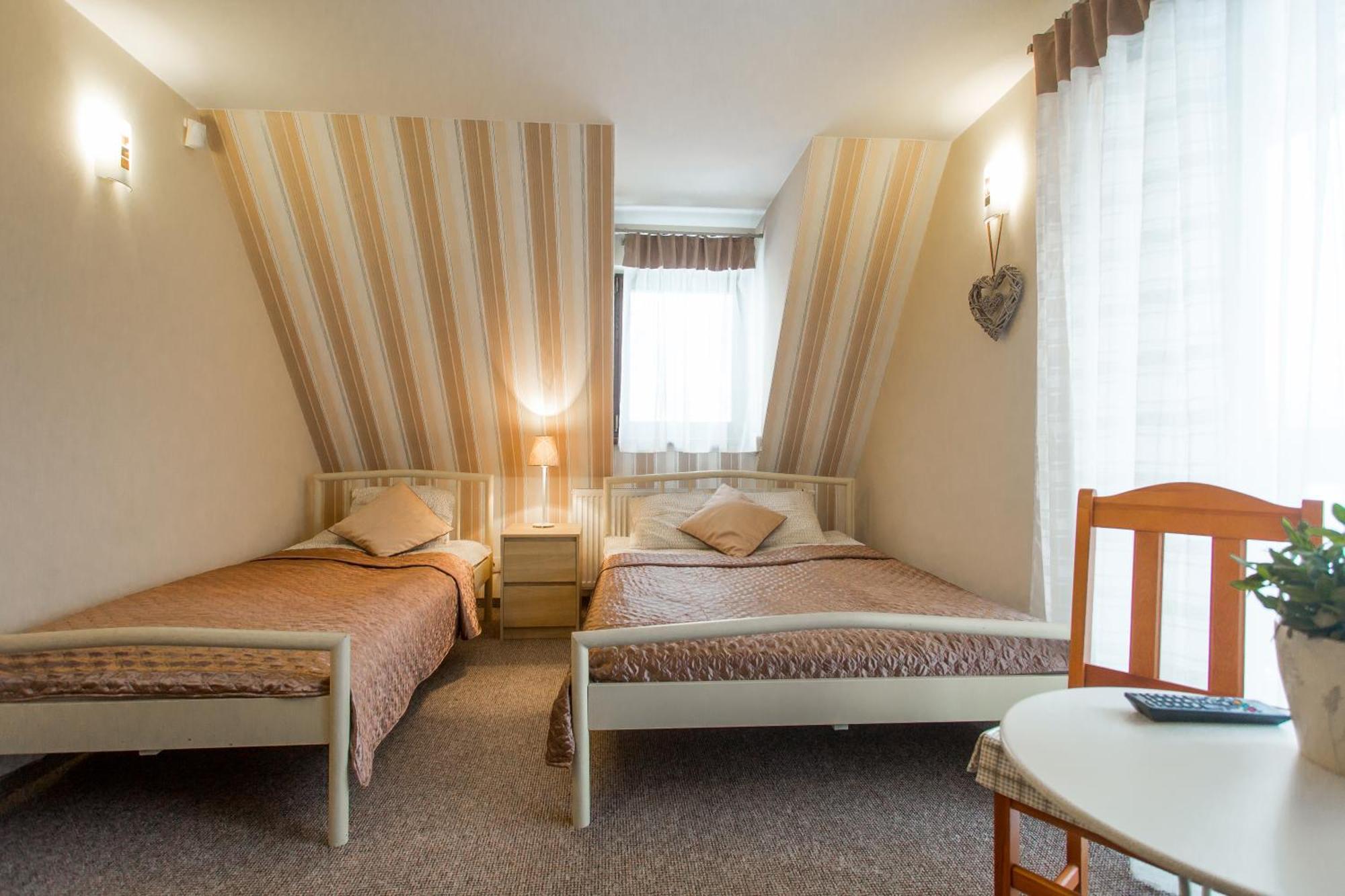 Groń U Kruka Bed & Breakfast エクステリア 写真