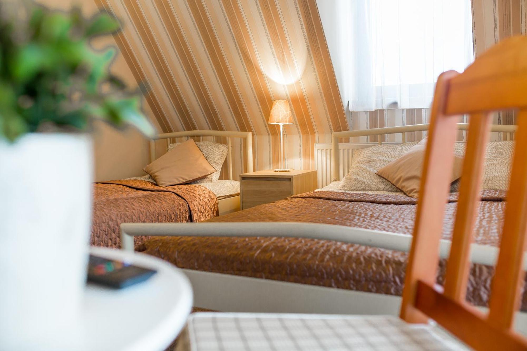 Groń U Kruka Bed & Breakfast エクステリア 写真